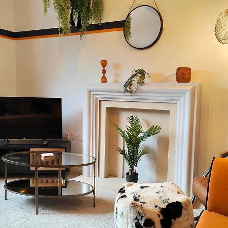 Carvetii - Phoenix House - Near Hospital, Max 8 Ppl Apartman *