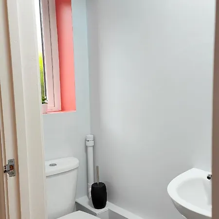 Carvetii - Phoenix House - Near Hospital, Max 8 Ppl