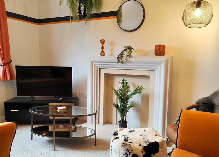 Carvetii - Phoenix House - Near Hospital, Max 8 Ppl Appartement *