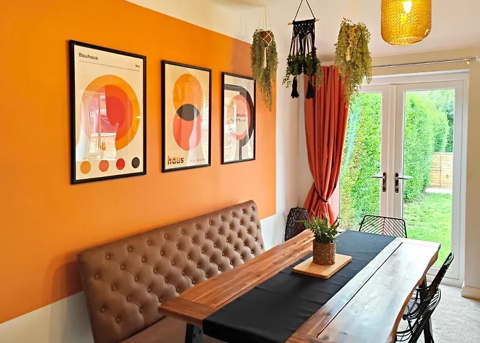 Carvetii - Phoenix House - Near Hospital, Max 8 Ppl Appartement